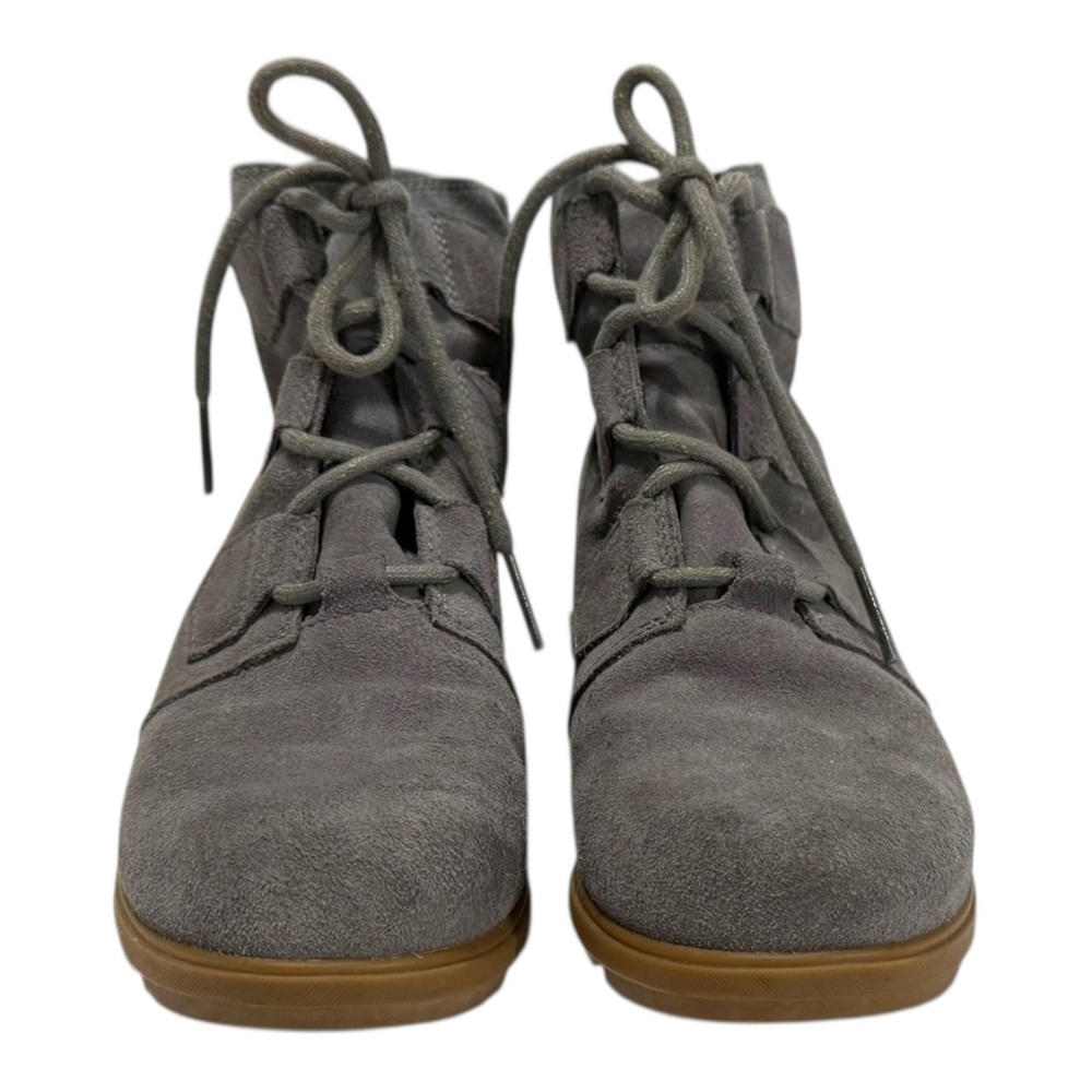 Sorel Evie II Gray Suede Lace Up Waterproof Bootie with‎ Brown Soles - Picture 6 of 9